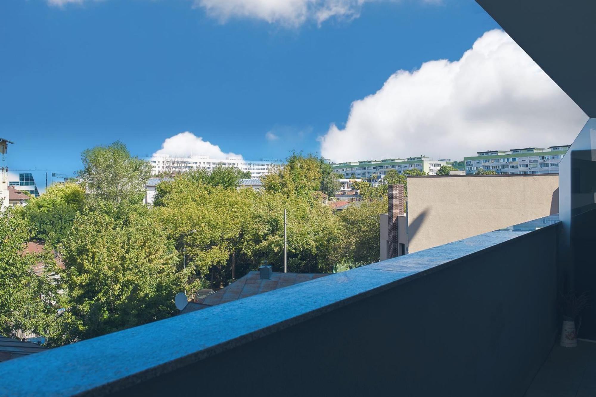 La Vie Est Belle Apartamento Bucareste Exterior foto